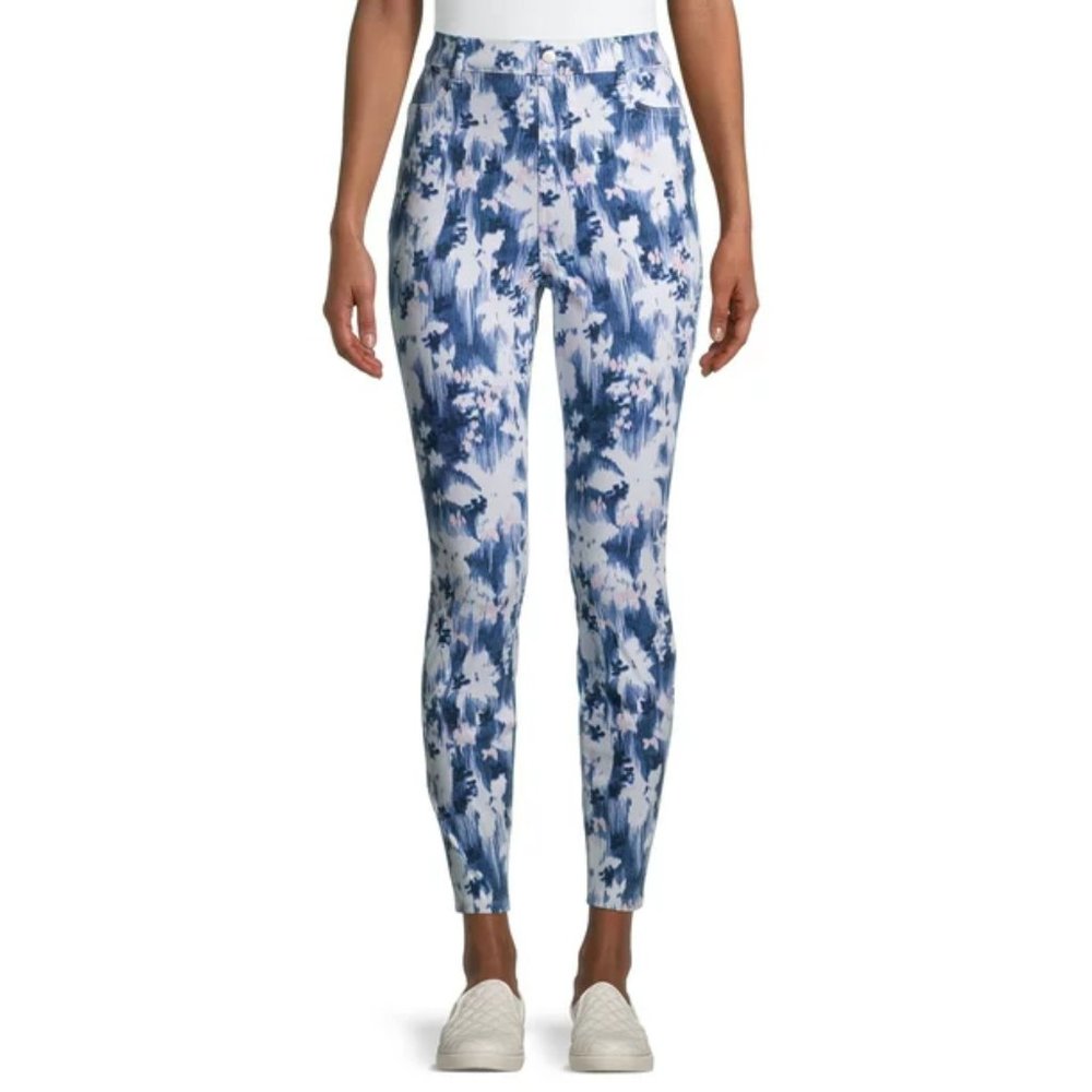 Time and Tru Women's High Rise Jeggings Blue Ikat Floral